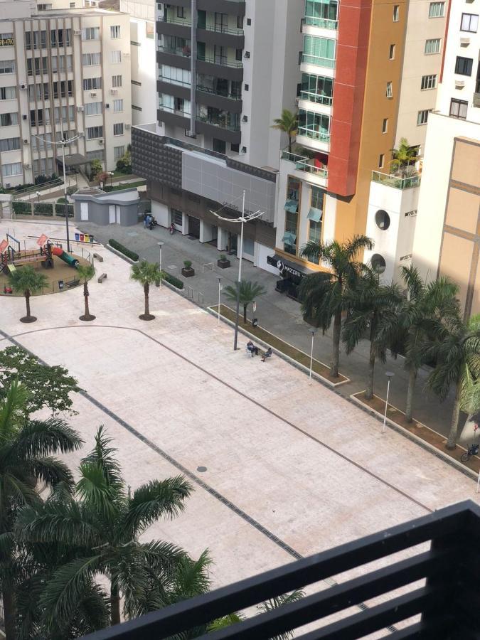 Apto Pé na Areia - Centro de Balneário Camboriú Esterno foto